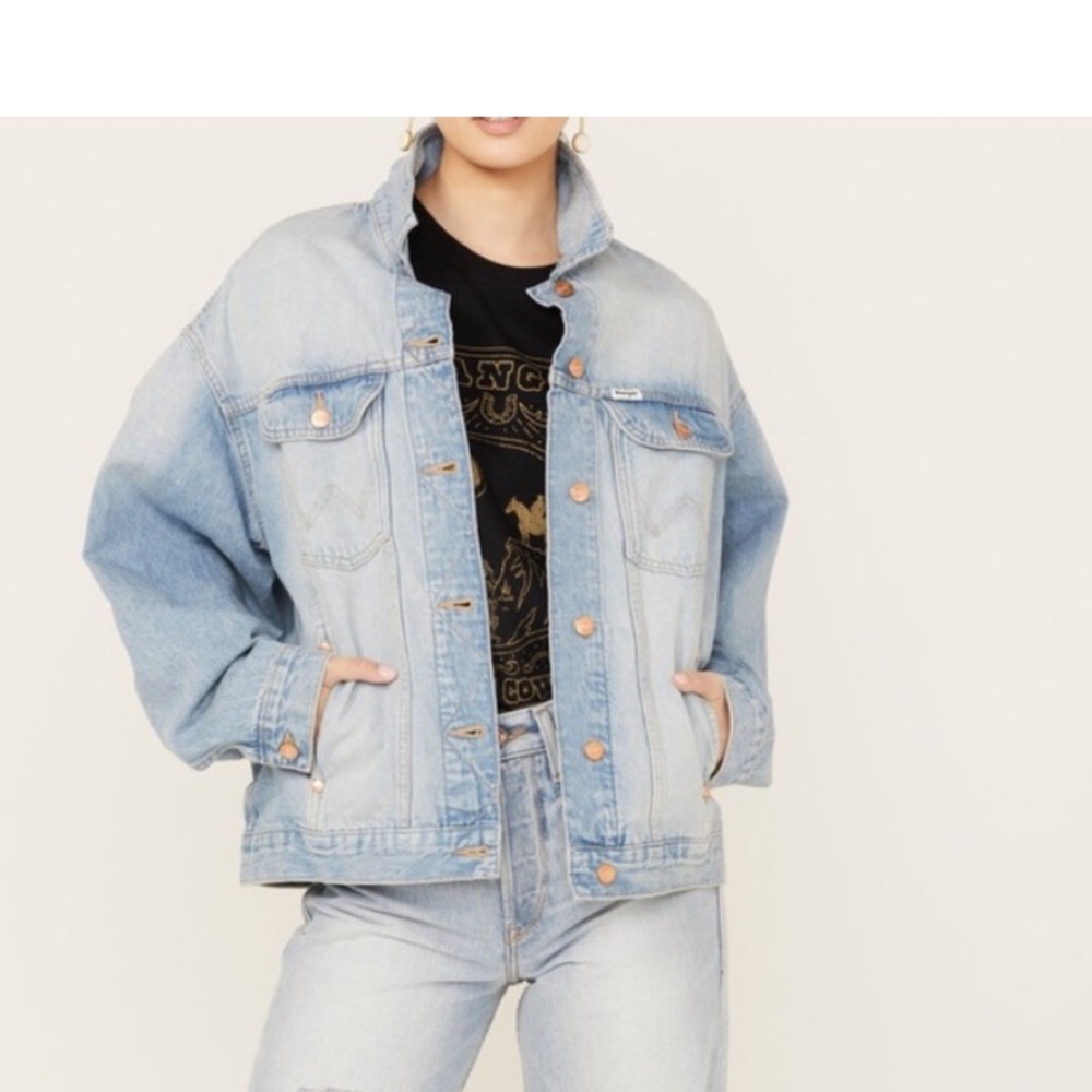 Wrangler Oversized Jumbo Denim Trucker Jacket XL Light Wash NWT 90s Style